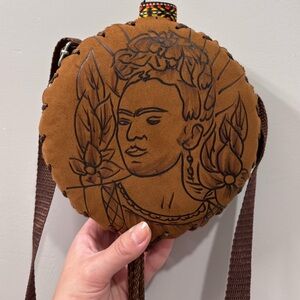 *Rare Find* Vintage Frida Kahlo Mexican Artisanal Water Canteen Flask/Purse